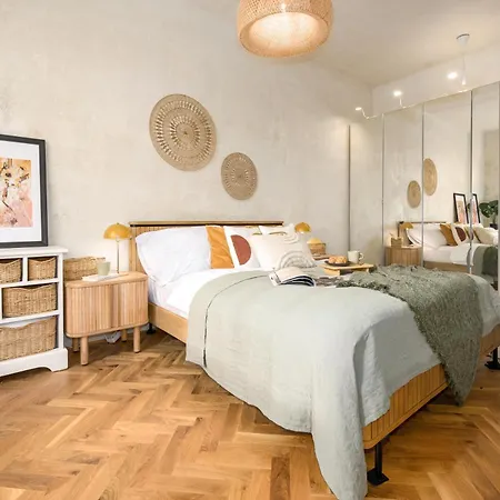 Days - One-bedroom With Balcony And Workspace In Vinohrady Lägenhet *